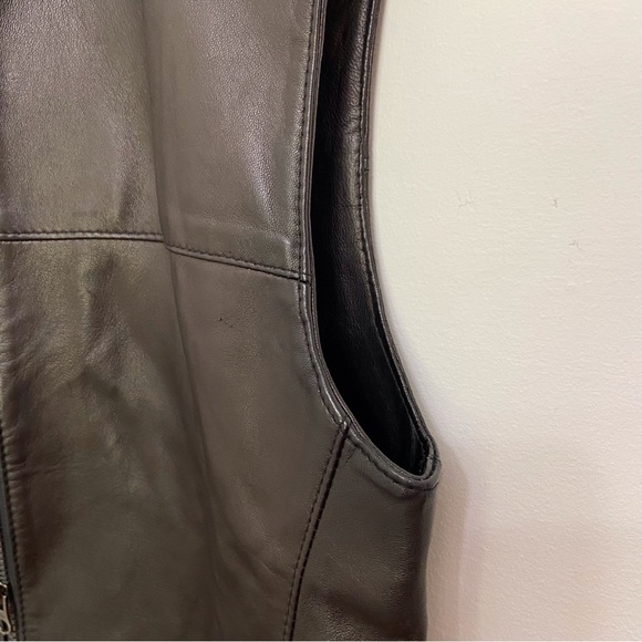GENUINE black leather vest zip up bikercore riding clothing sleeveless size 6 - Picture 4 of 13